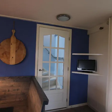 Semesterbostad De Zilverreiger Op Oudesluis (North Holland)